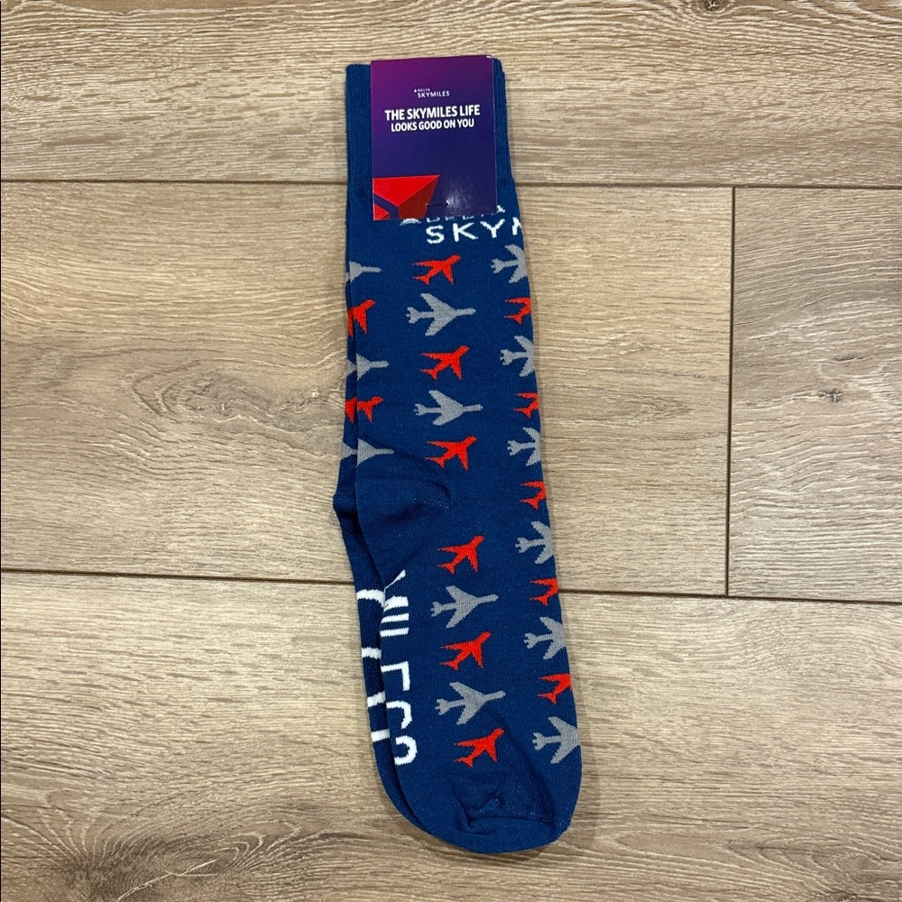 Delta Men's Blue Socks with Airplane Design